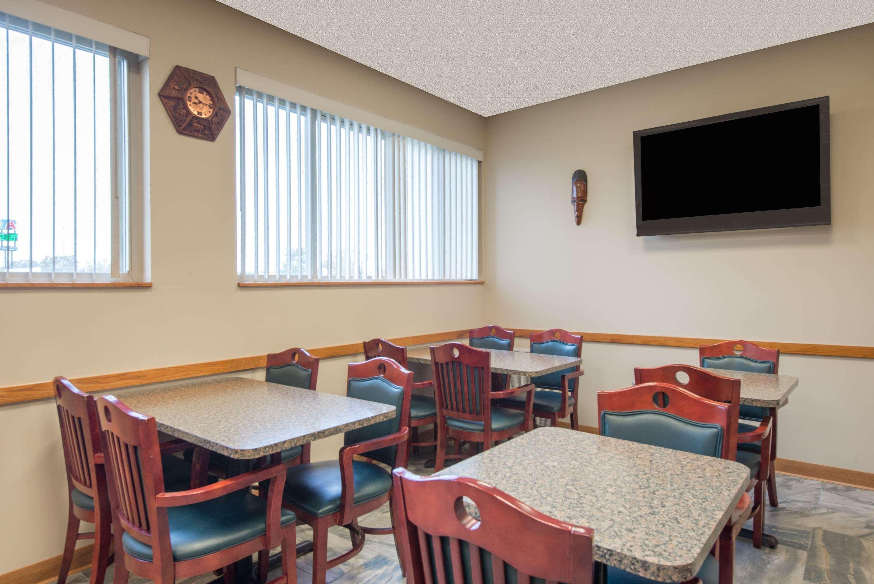 Super 8 By Wyndham Youngstown/Austintown Eksteriør billede